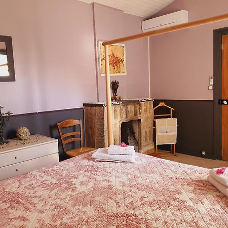 Le Clos Des Pins Claira Pokoj fotografie