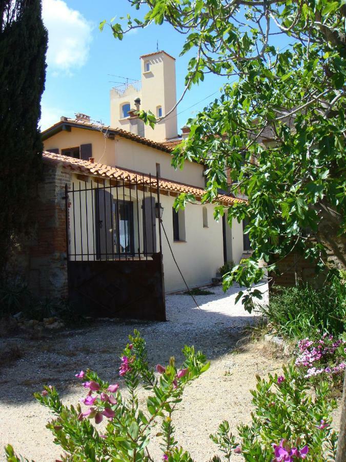 Le Clos Des Pins Claira Exteriér fotografie